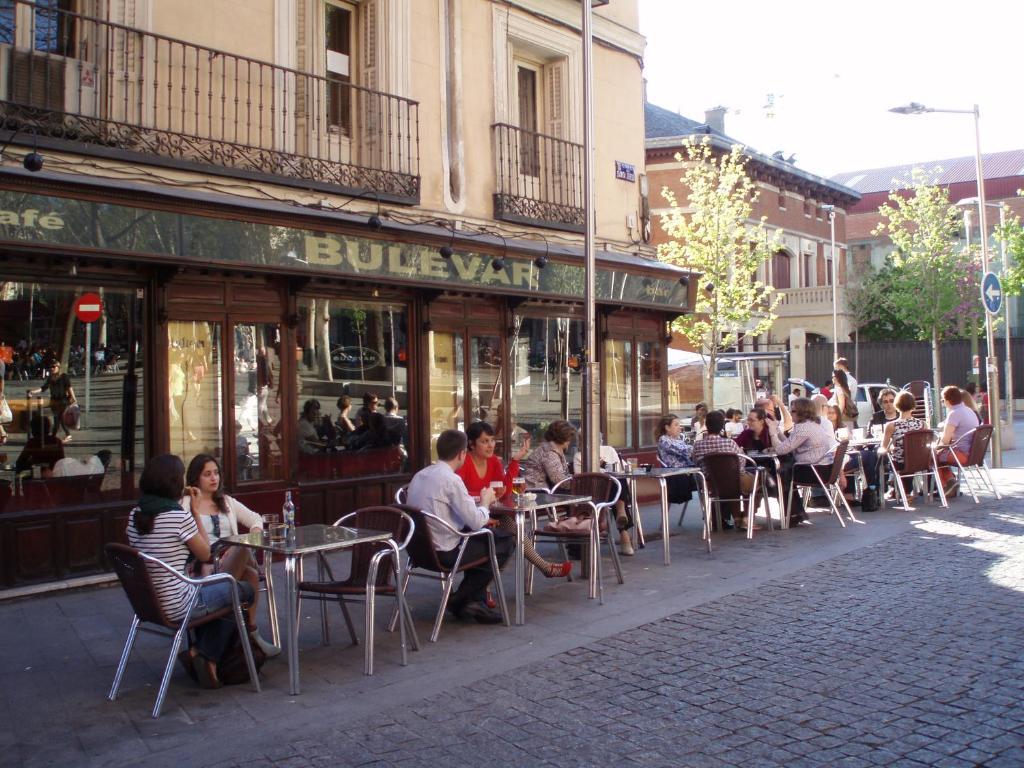 Hostal Castilla Madrid Eksteriør bilde